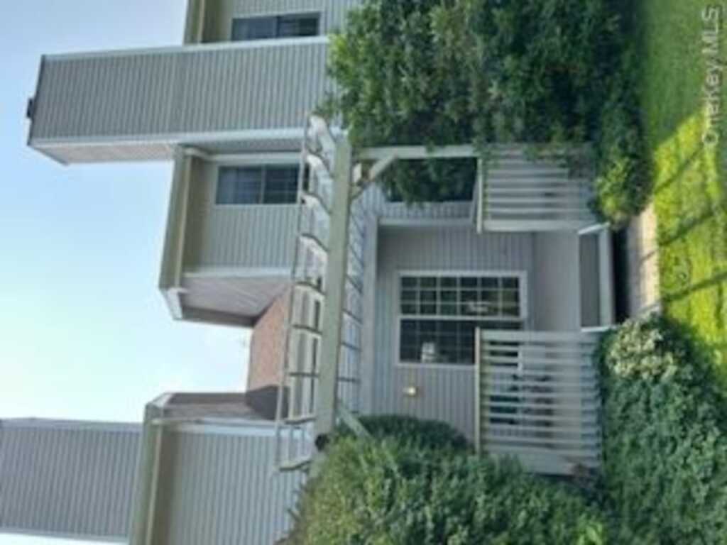 93 Sandalwood Lane, Rhinebeck, NY 12572 - Photo 3 of 17