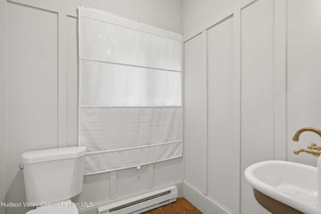 31 Stuyvesant Street, Kingston, NY 12401 - Photo 19 of 46