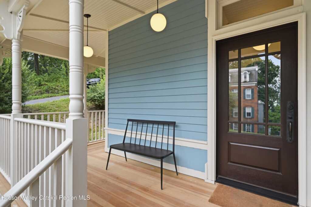 31 Stuyvesant Street, Kingston, NY 12401 - Photo 4 of 46