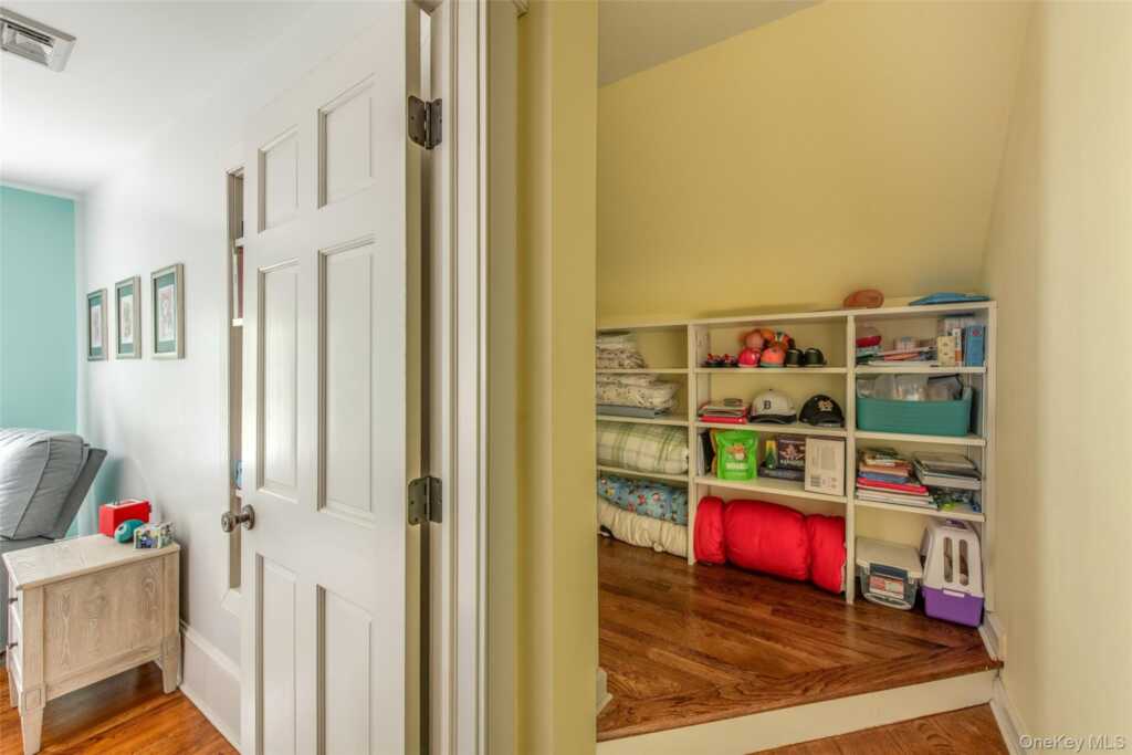 6 Stanford Court, Rhinebeck, NY 12572 - Photo 30 of 50