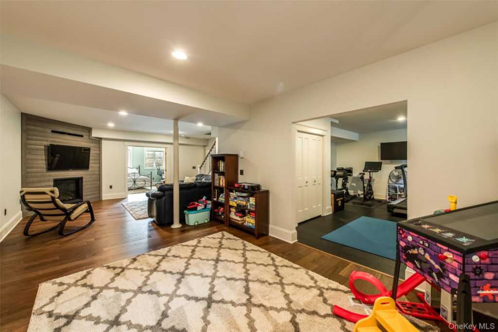 6 Stanford Court, Rhinebeck, NY 12572 - Photo 33 of 50