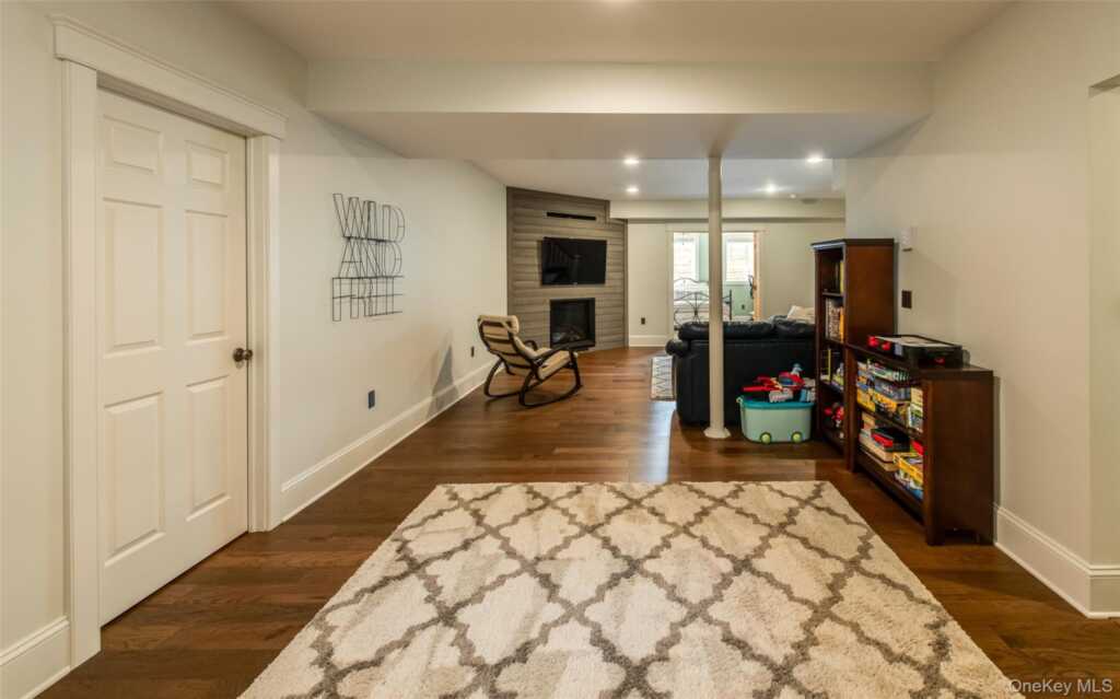 6 Stanford Court, Rhinebeck, NY 12572 - Photo 35 of 50
