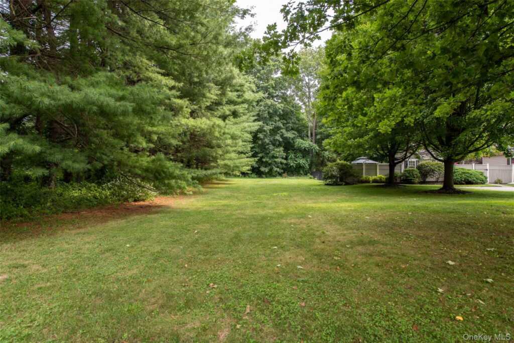 6 Stanford Court, Rhinebeck, NY 12572 - Photo 39 of 50