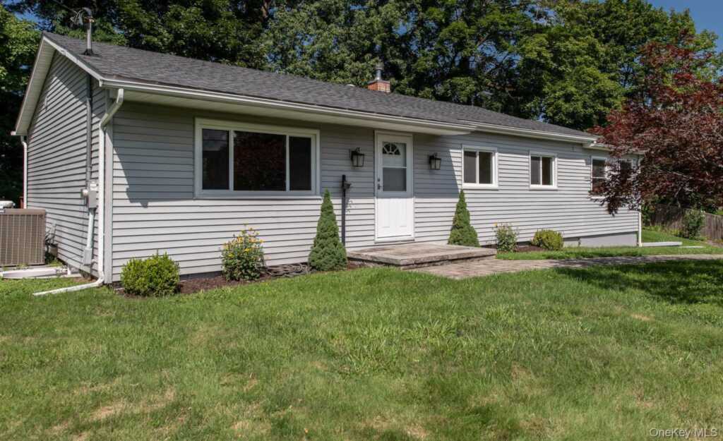 16 Trinity Place, Rhinebeck, NY 12572