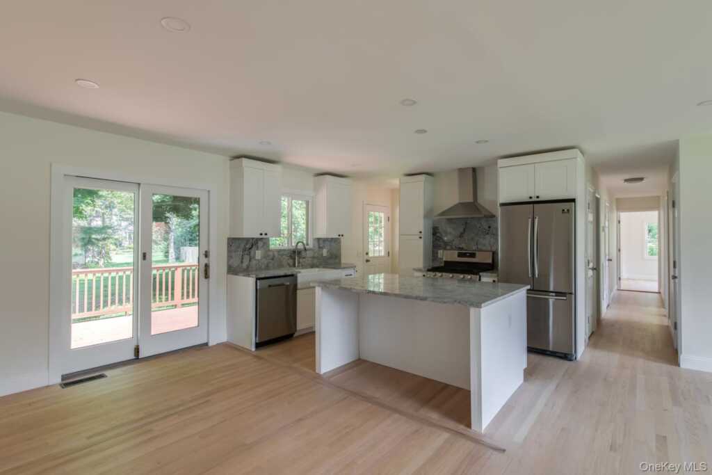 16 Trinity Place, Rhinebeck, NY 12572 - Photo 13 of 44