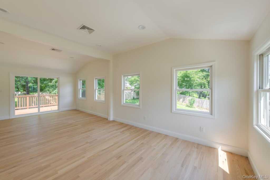 16 Trinity Place, Rhinebeck, NY 12572 - Photo 15 of 44