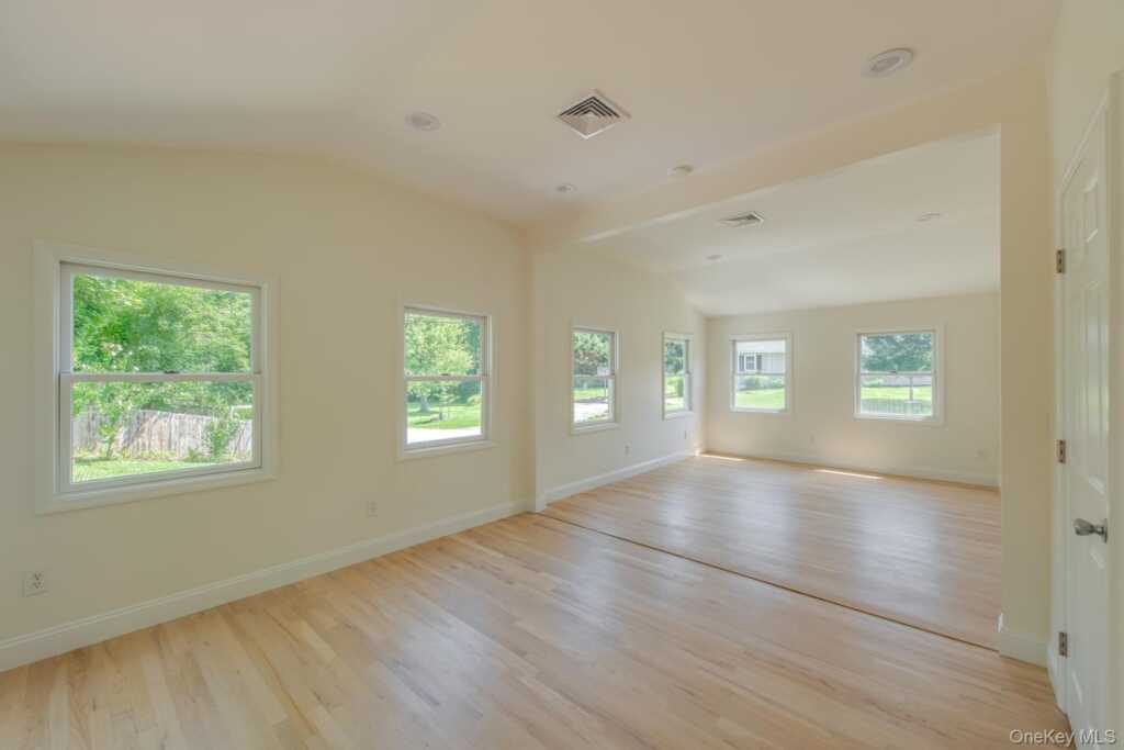 16 Trinity Place, Rhinebeck, NY 12572 - Photo 19 of 44