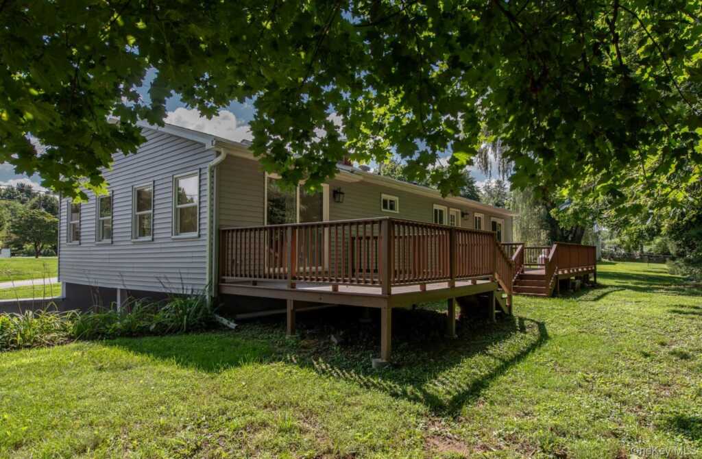 16 Trinity Place, Rhinebeck, NY 12572 - Photo 35 of 44