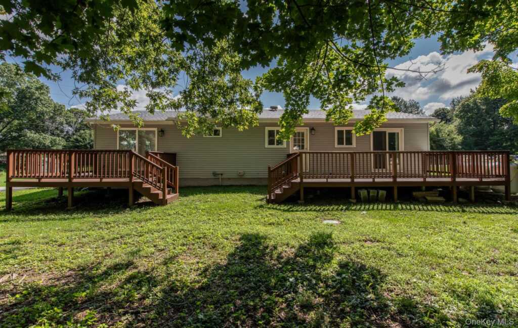 16 Trinity Place, Rhinebeck, NY 12572 - Photo 42 of 44