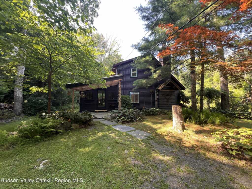 323 Beaverkill Road, Kingston, NY 12401 - Photo 2 of 50