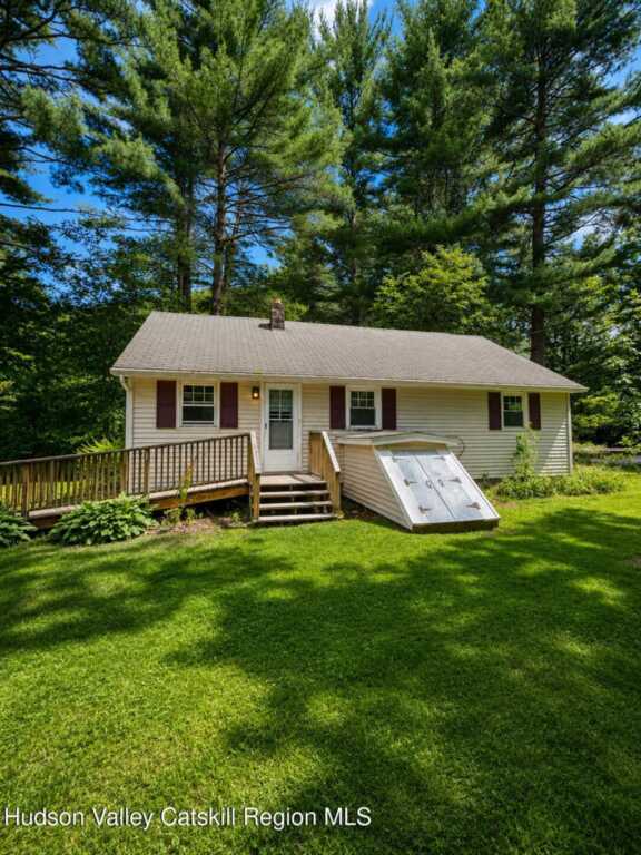 21 East Street, Phoenicia, NY 12464