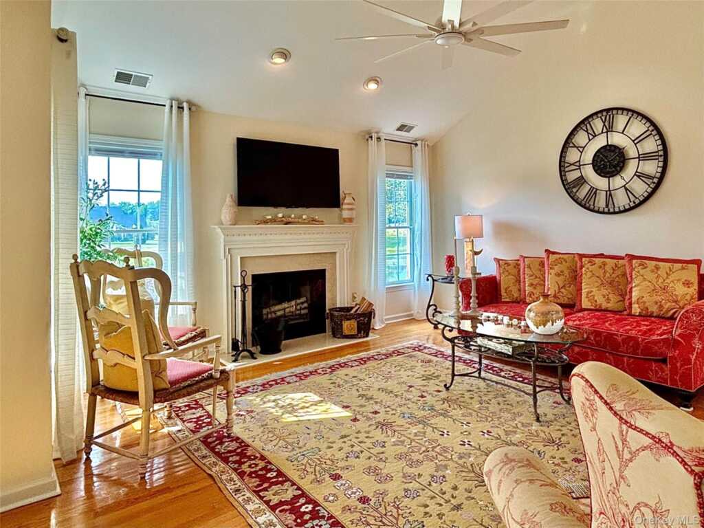 202 Cinnamon Circle, Rhinebeck, NY 12572 - Photo 6 of 35