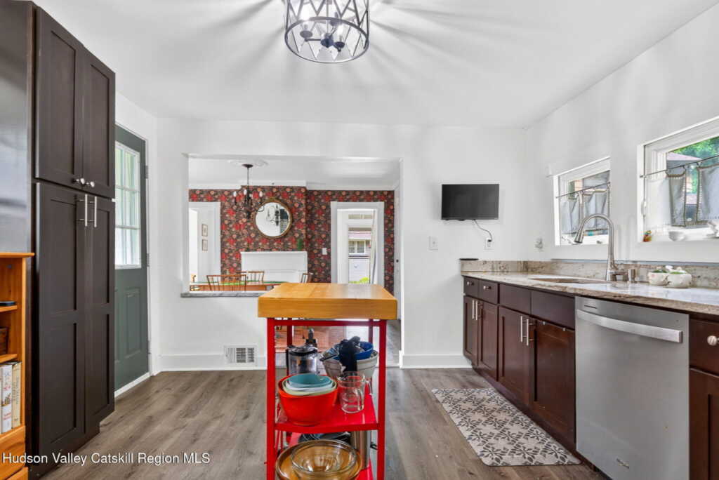 823 First Avenue, Kingston, NY 12401 - Photo 11 of 28