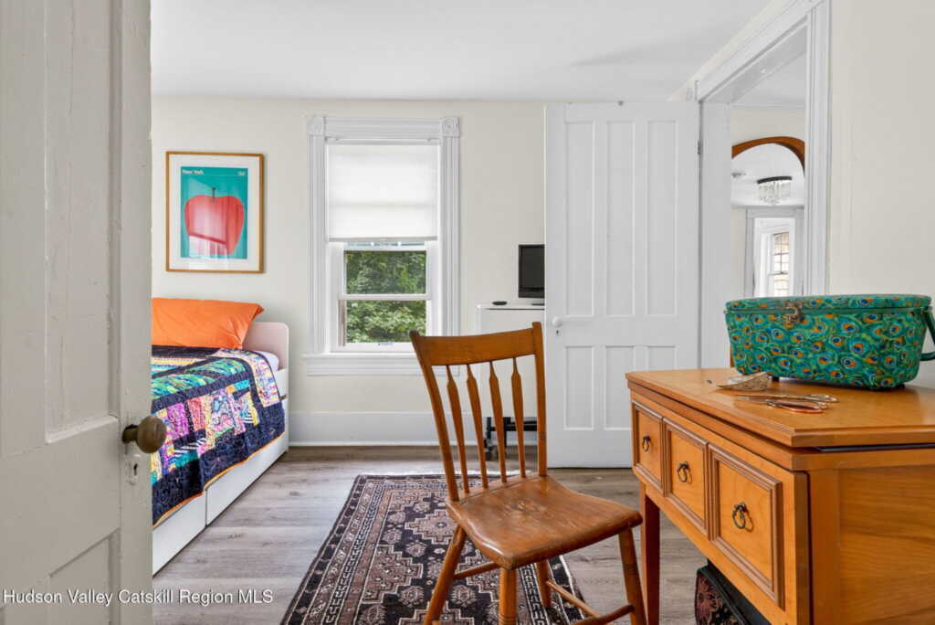 823 First Avenue, Kingston, NY 12401 - Photo 18 of 28