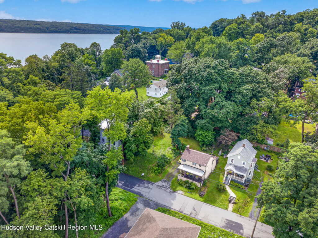 823 First Avenue, Kingston, NY 12401 - Photo 26 of 28