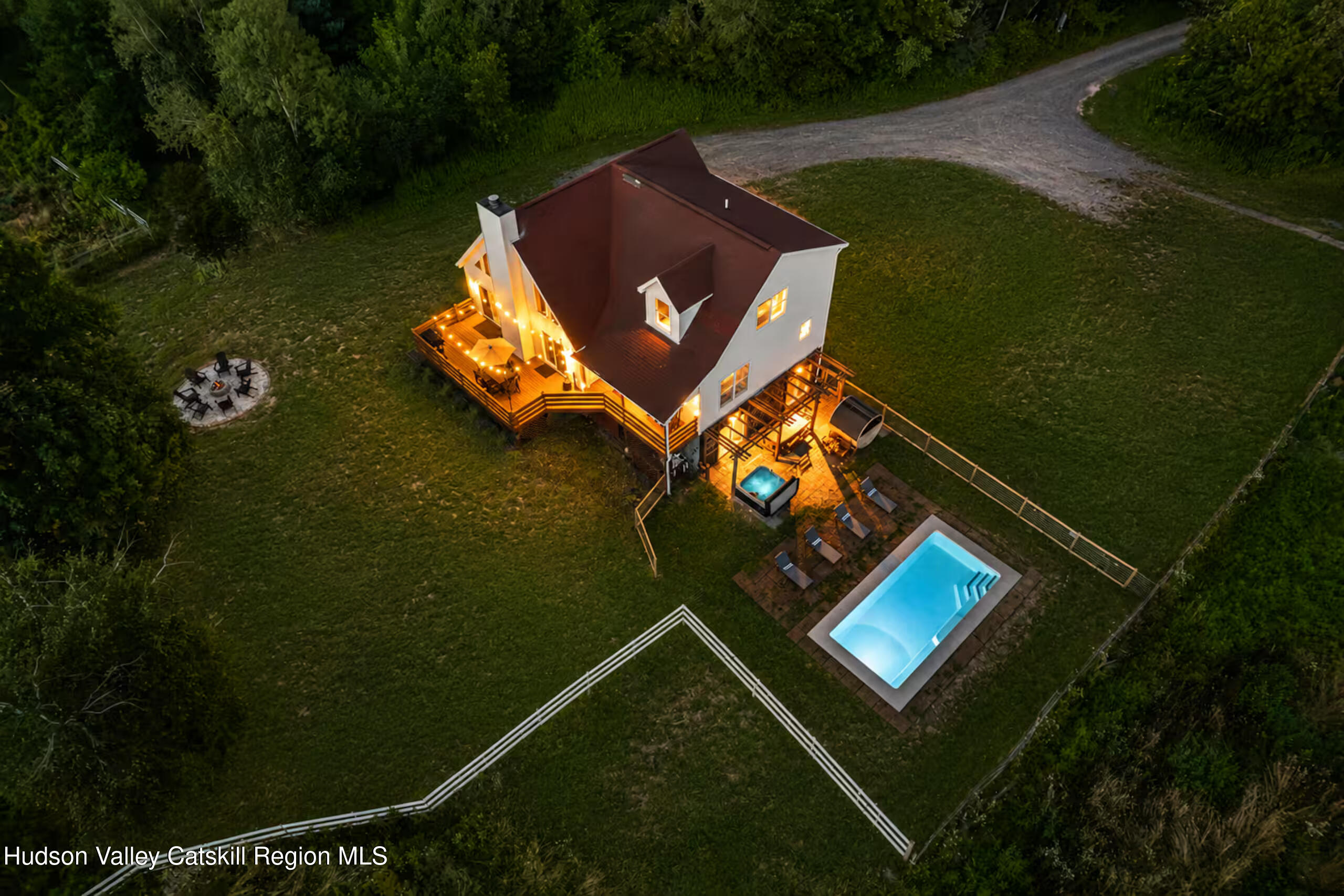 3837 New York 32, Saugerties, NY 12477