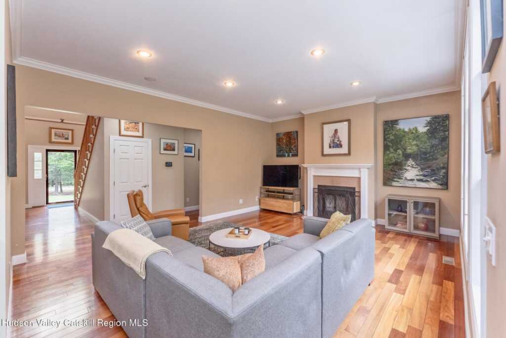 33 Cranberry Lane, Saugerties, NY 12477 - Photo 10 of 50