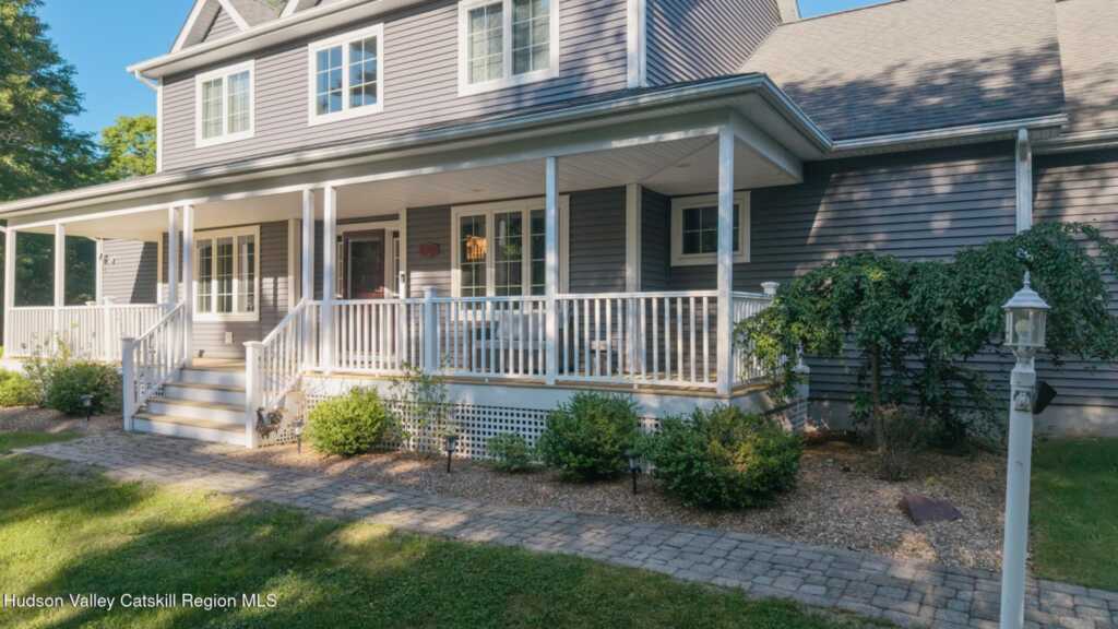 33 Cranberry Lane, Saugerties, NY 12477 - Photo 2 of 50