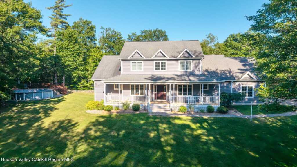 33 Cranberry Lane, Saugerties, NY 12477 - Photo 4 of 50