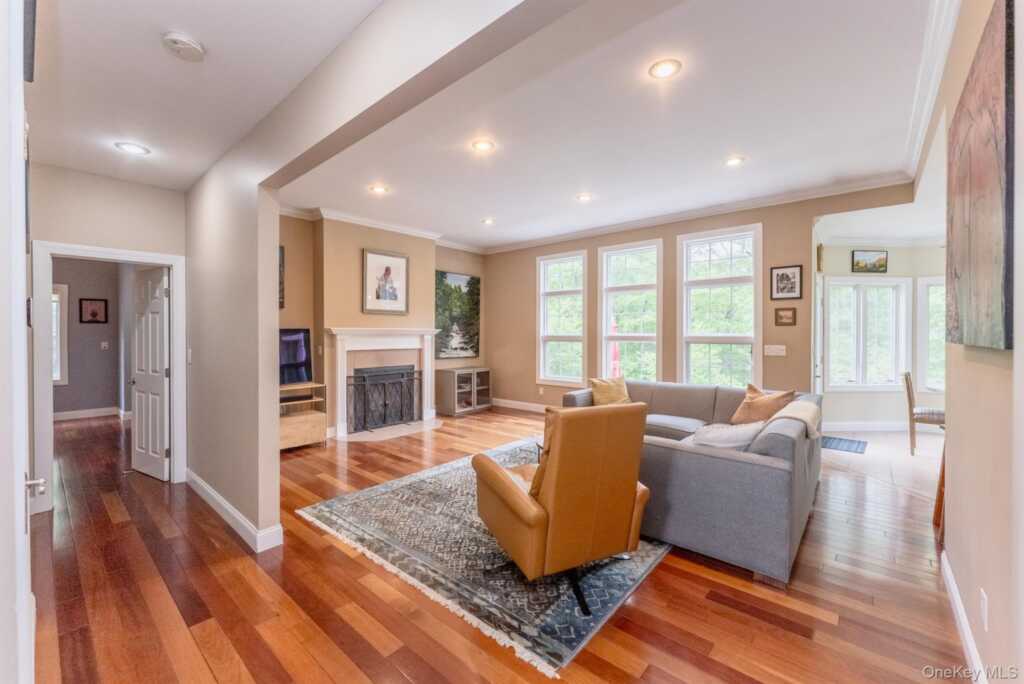 33 Cranberry Lane, Saugerties, NY 12477 - Photo 10 of 50