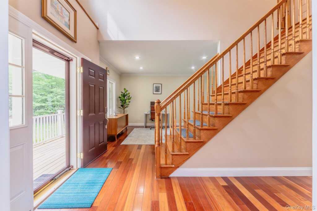 33 Cranberry Lane, Saugerties, NY 12477 - Photo 4 of 50