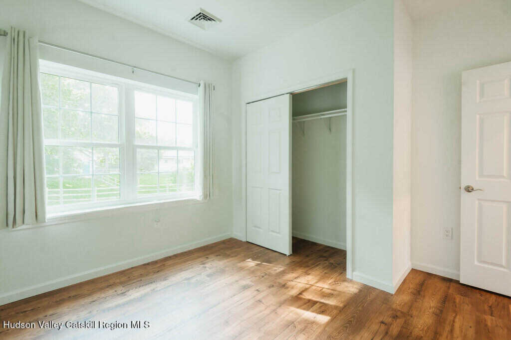 315 4th Avenue, Kingston, NY 12401 - Photo 15 of 23