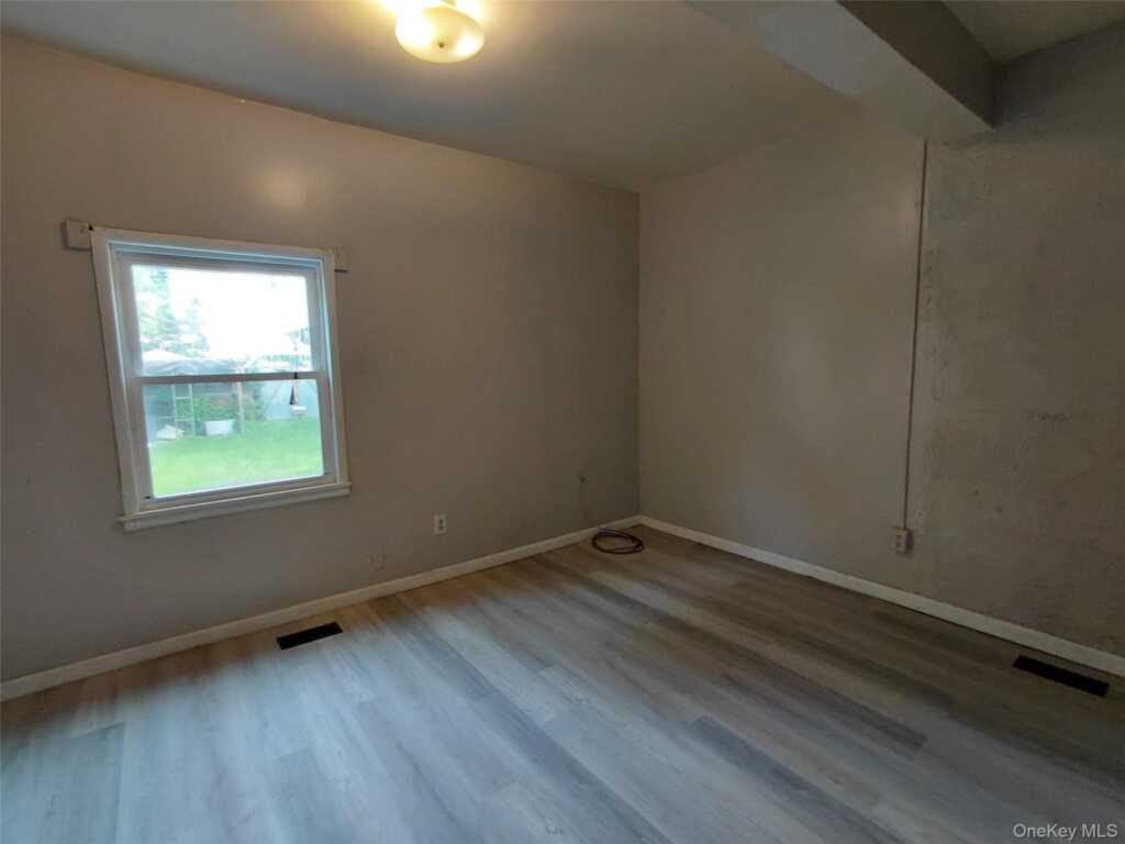 81 Franklin Street, Unit #305, Kingston, NY 12401 - Photo 10 of 13