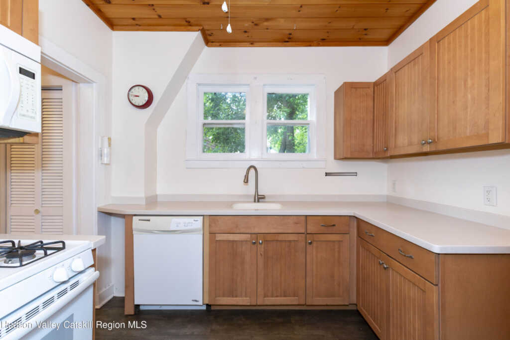 72 Sawdust Avenue, Kingston, NY 12401 - Photo 9 of 40