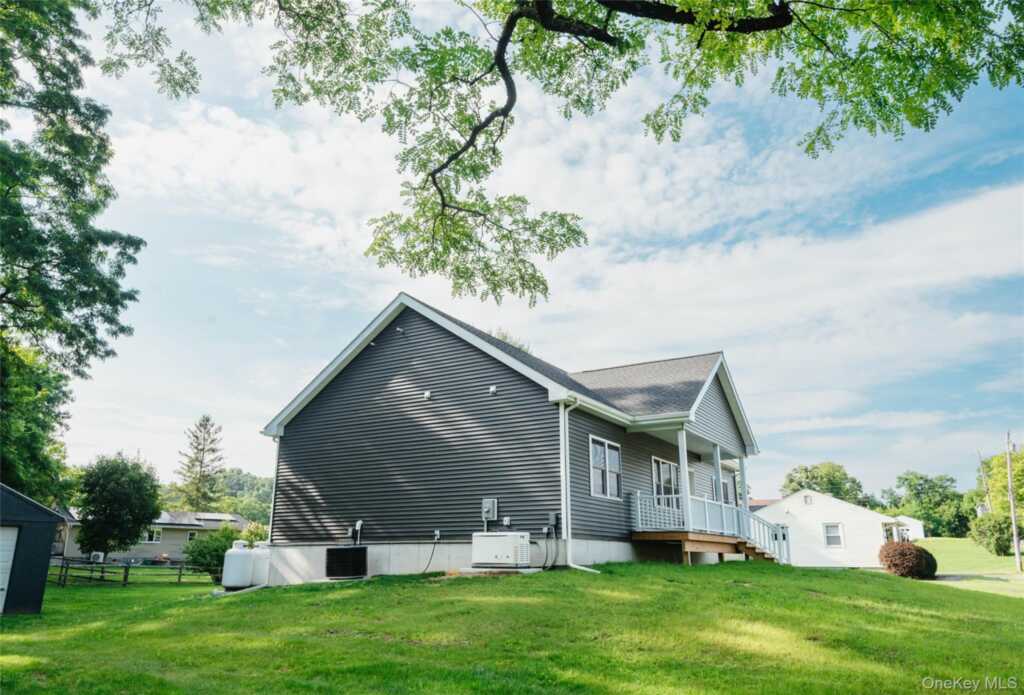 315 4th Avenue, Kingston, NY 12401