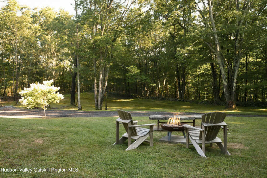436 Dug Hill Road, Hurley, NY 12443 - Photo 3 of 30