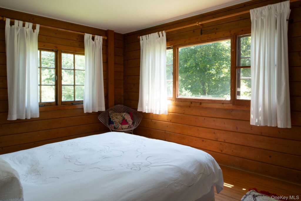 30 Locust Grove Road, Rhinebeck, NY 12572 - Photo 10 of 16