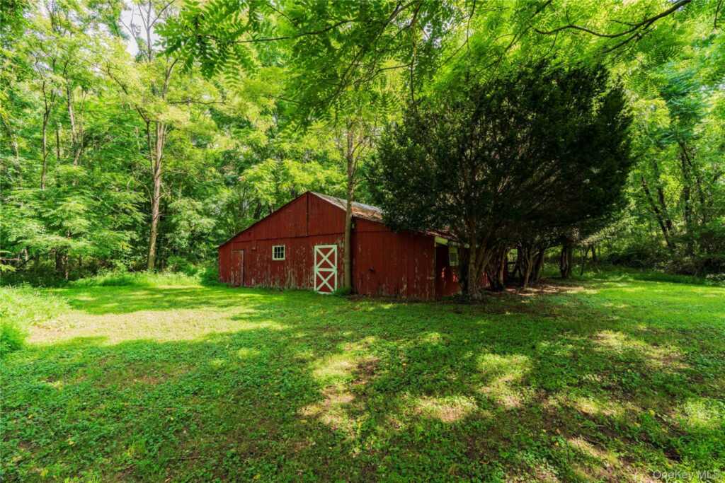 11 Miller Road, Rhinebeck, NY 12572 - Photo 10 of 31