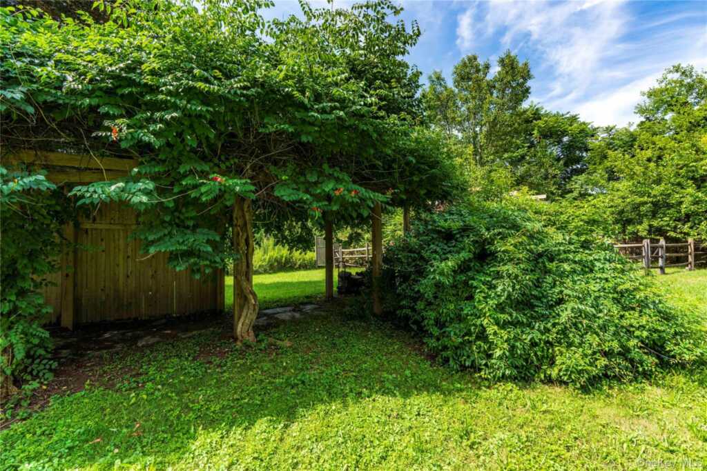 11 Miller Road, Rhinebeck, NY 12572 - Photo 9 of 31