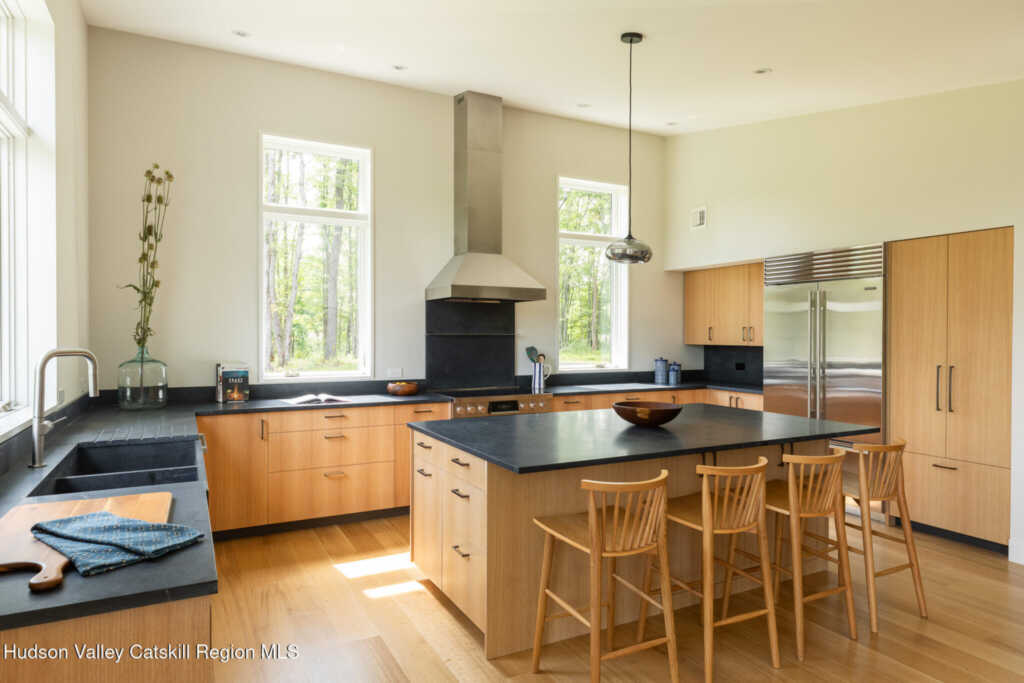 195 Mohonk Road, High Falls, NY 12440 - Photo 16 of 50
