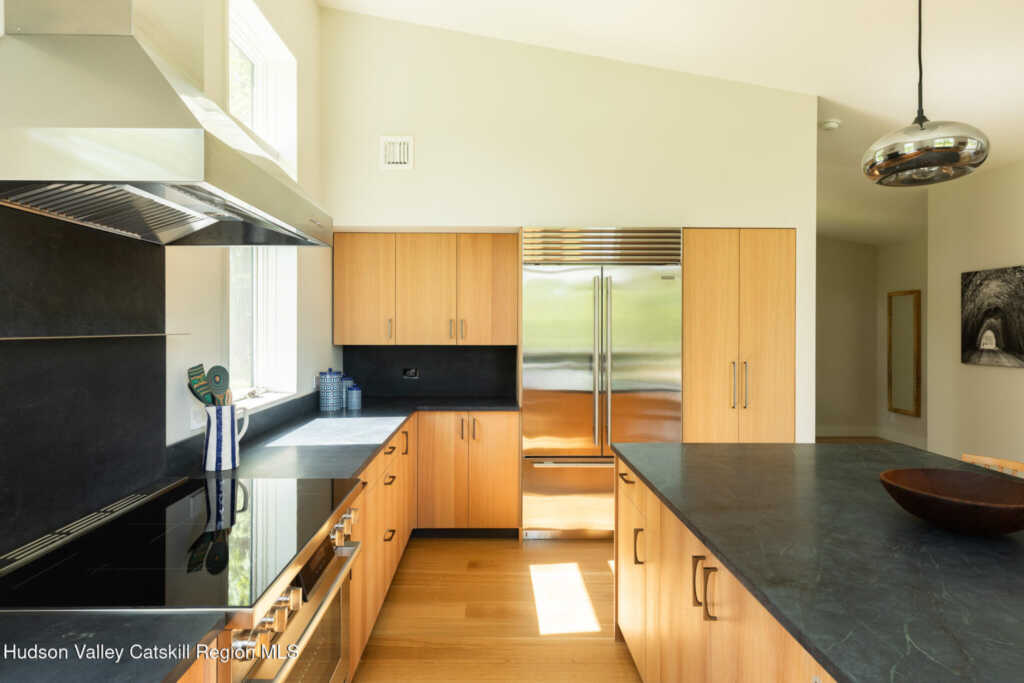 195 Mohonk Road, High Falls, NY 12440 - Photo 19 of 50