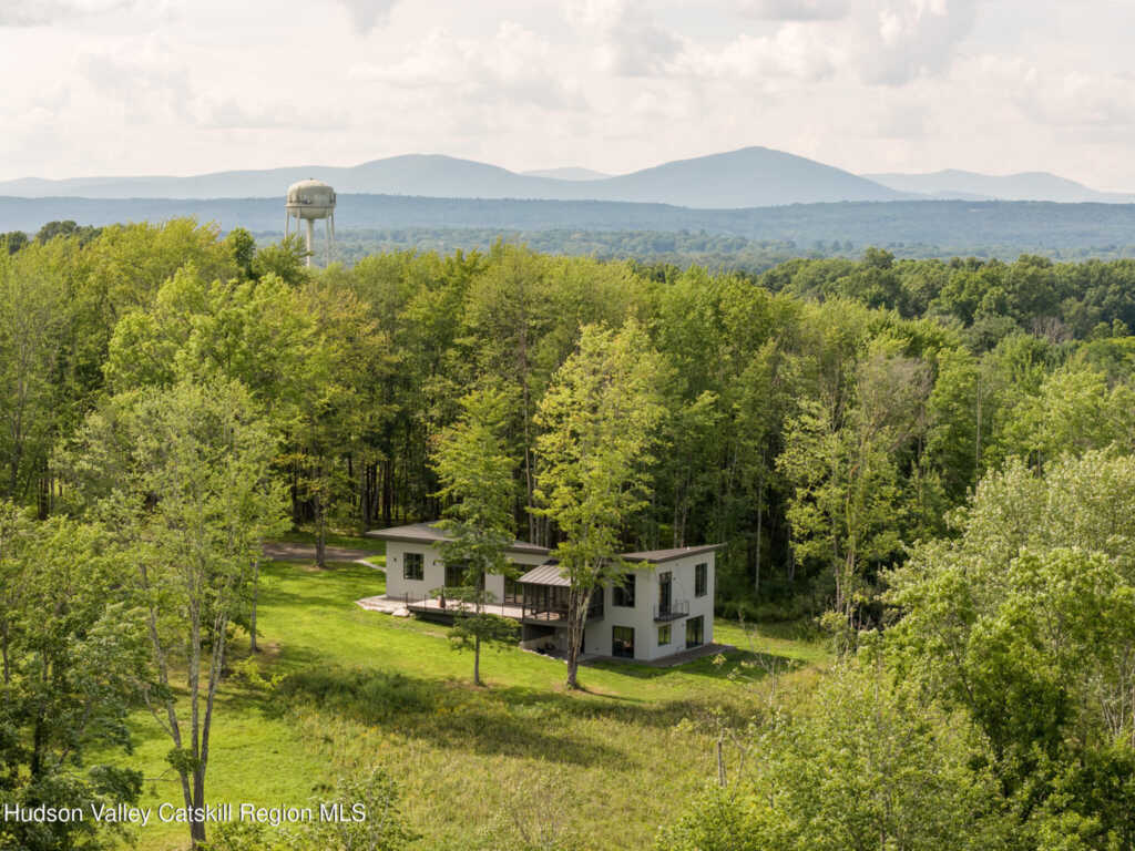 195 Mohonk Road, High Falls, NY 12440 - Photo 2 of 50