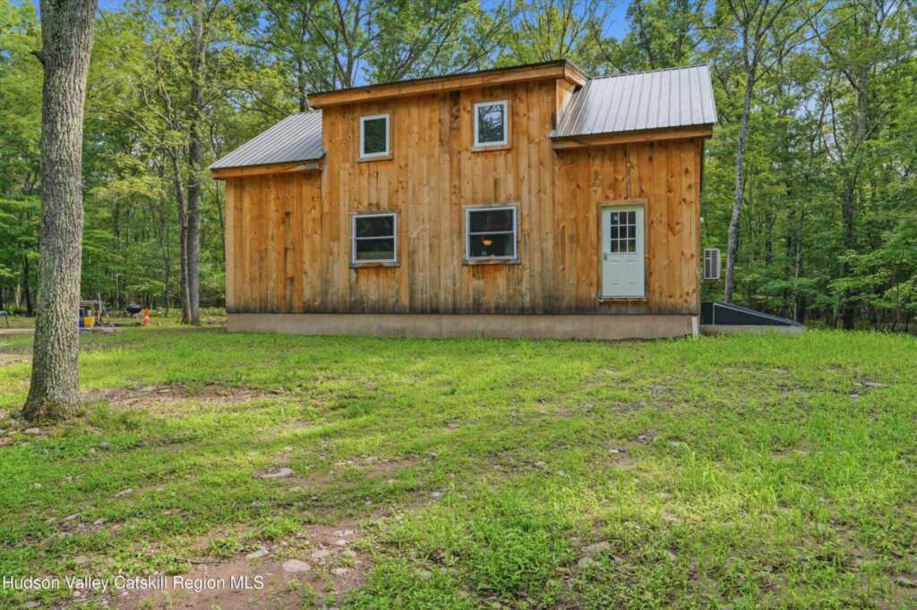 143 Manorkill Road, Saugerties, NY 12477