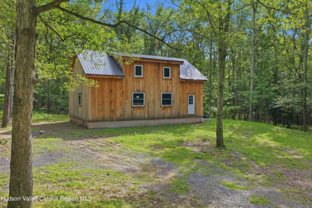 143 Manorkill Road, Saugerties, NY 12477 - Photo 14 of 16