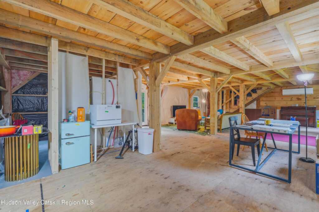 143 Manorkill Road, Saugerties, NY 12477 - Photo 6 of 16
