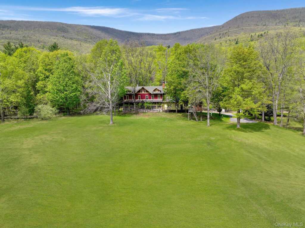 43 Augustine Road, Saugerties, NY 12477