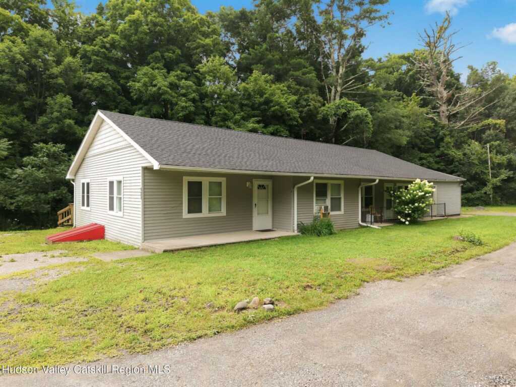 131 & 133 New York 32a, Saugerties, NY 12477 - Photo 2 of 36