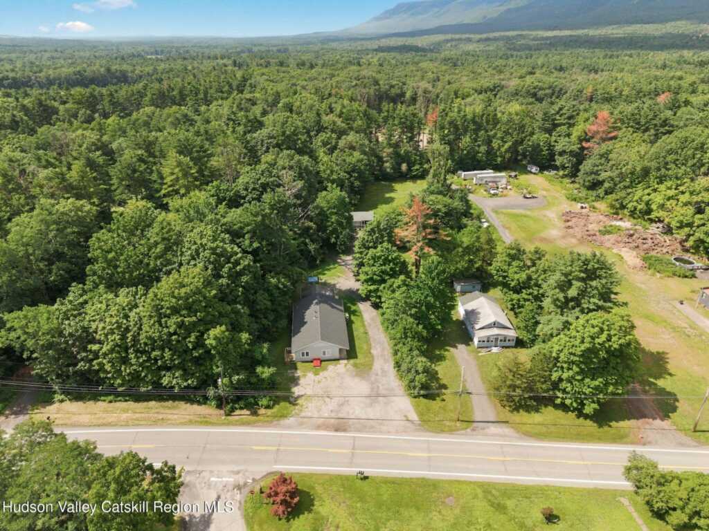 131 & 133 New York 32a, Saugerties, NY 12477 - Photo 35 of 36