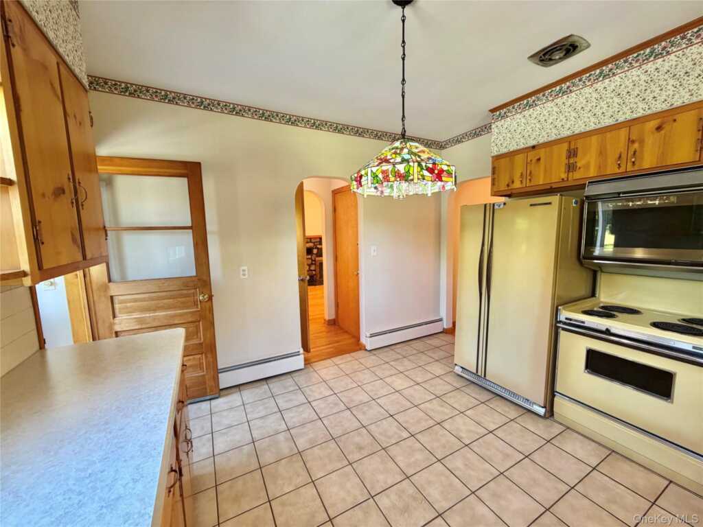 191 N Putt Corners Road, New Paltz, NY 12561 - Photo 14 of 41