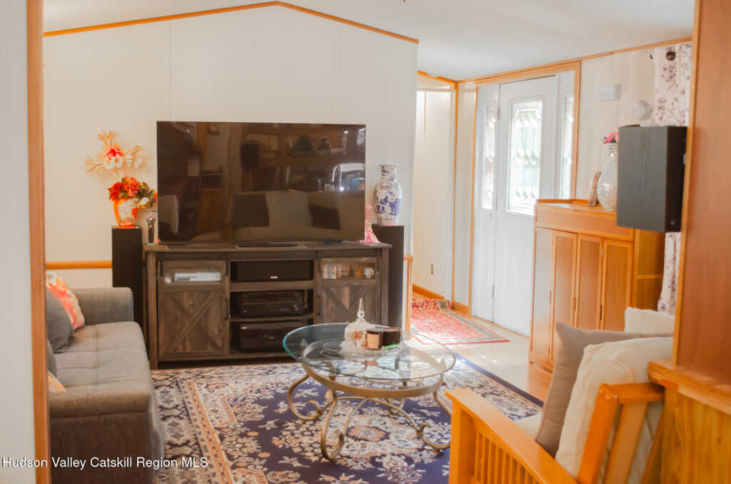 1 Sawmill Road, Saugerties, NY 12477 - Photo 9 of 28