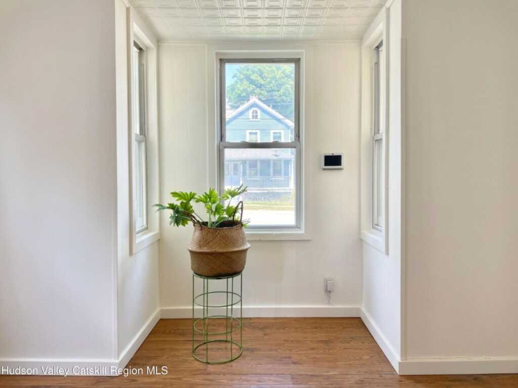48 Elmendorf Street, Kingston, NY 12401 - Photo 2 of 20