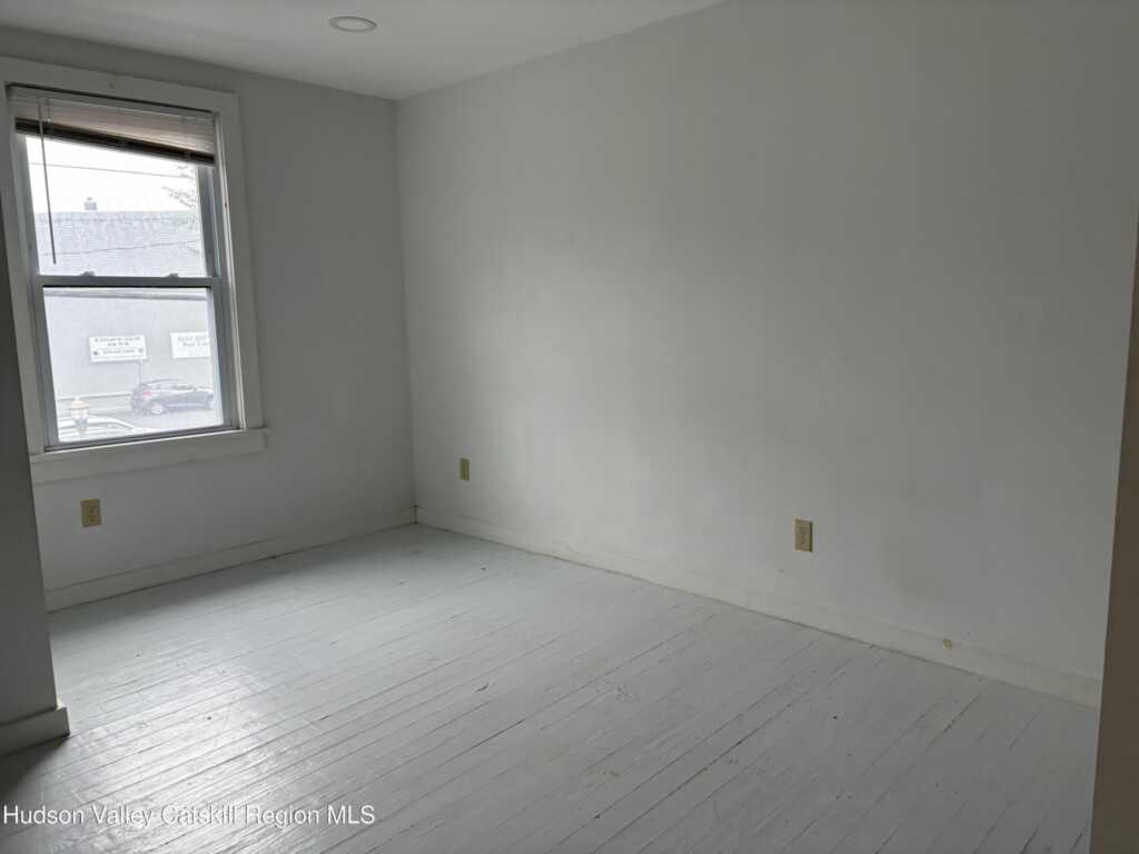 18 Market St., Unit #1, Saugerties, NY 12477 - Photo 7 of 10