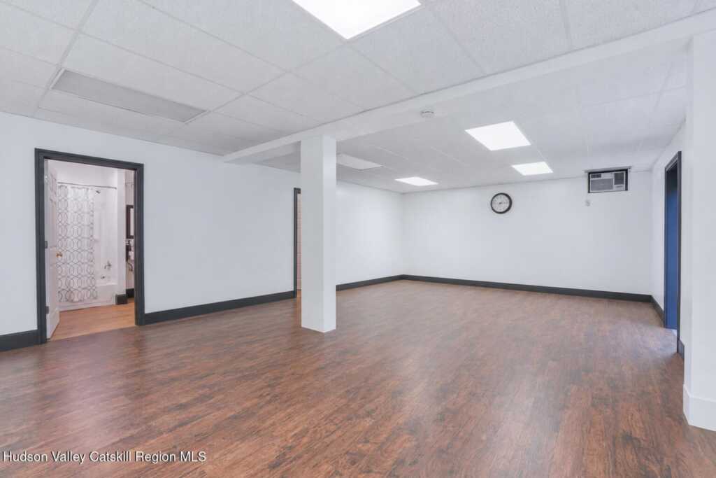 118 Grand Street, Kingston, NY 12401 - Photo 11 of 26