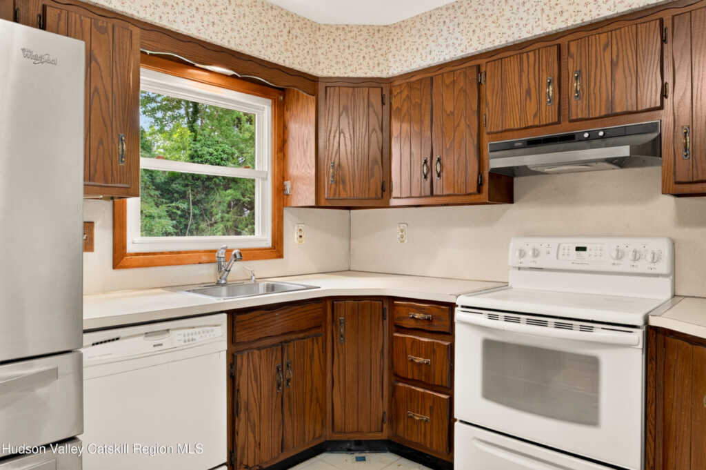 19 Louis Avenue, Saugerties, NY 12477 - Photo 15 of 37