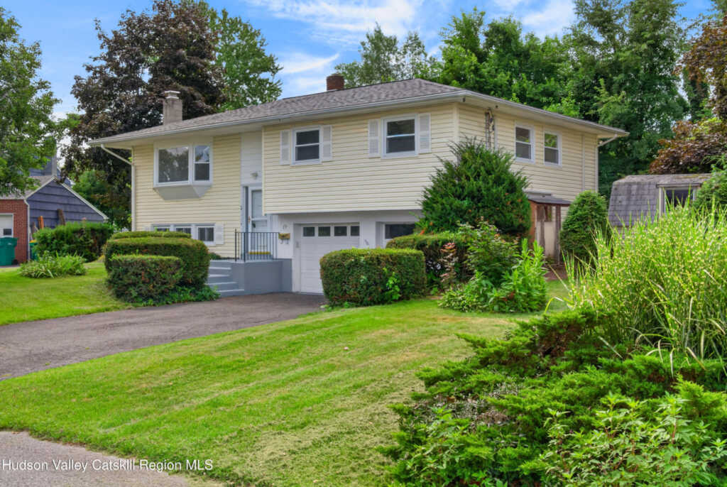 19 Louis Avenue, Saugerties, NY 12477 - Photo 2 of 37
