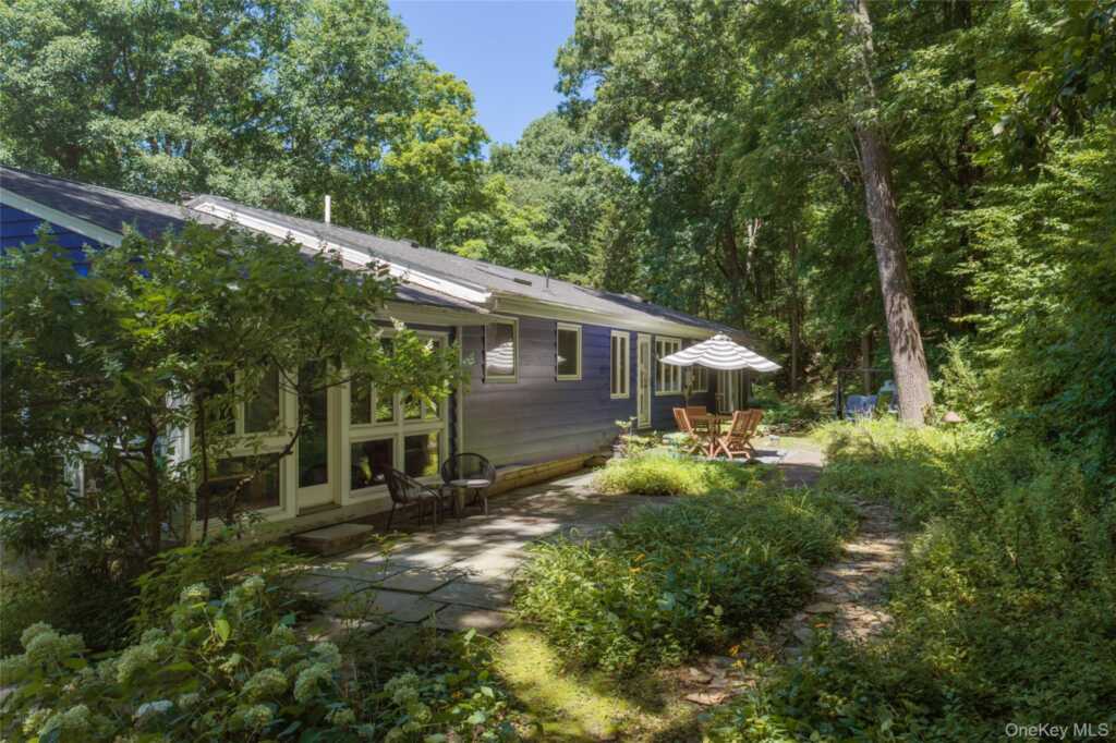 133 White Schoolhouse Road, Rhinebeck, NY 12572 - Photo 15 of 19